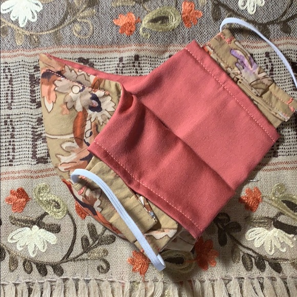 Comfort Fit Mask - Picture 2 of 11